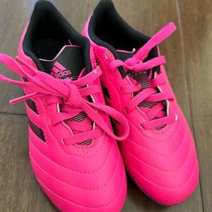 Adidas pink soccer cleats